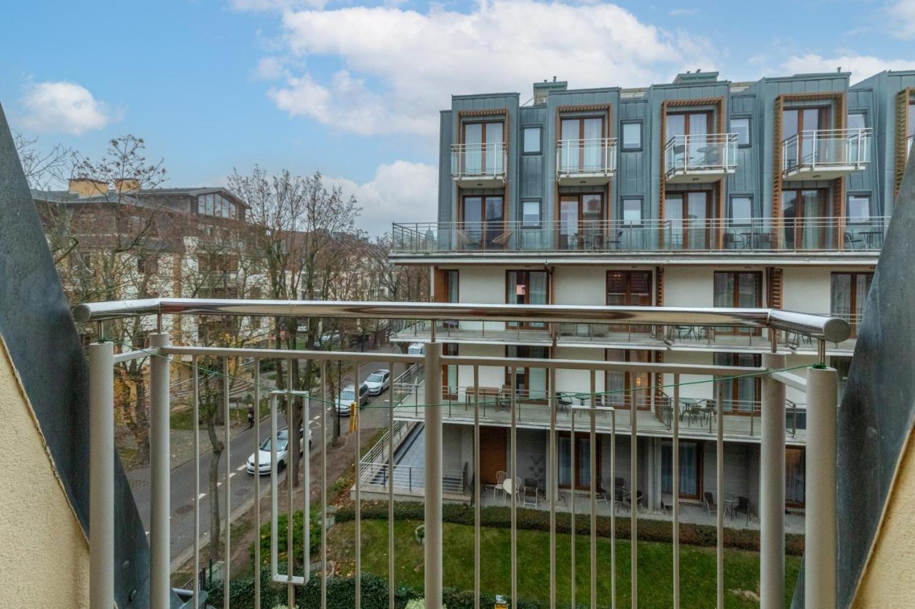 Swinoujscie Studio With Balcony Trentowskiego By Noclegi Renters Exteriör bild
